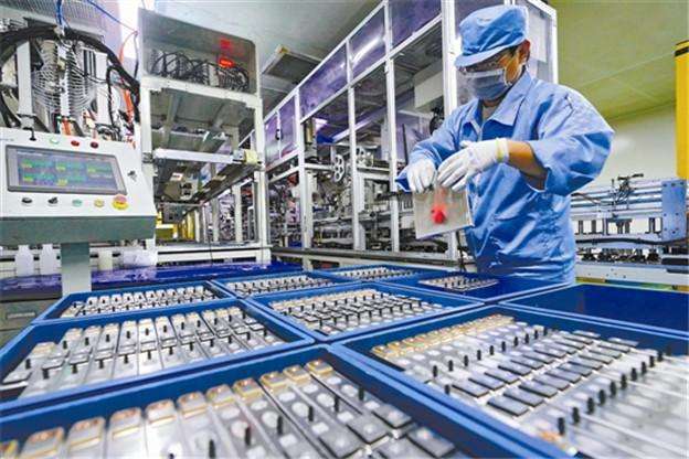 擬投資15億元建設(shè)硅碳負(fù)極、添加劑等鋰電材料項(xiàng)目